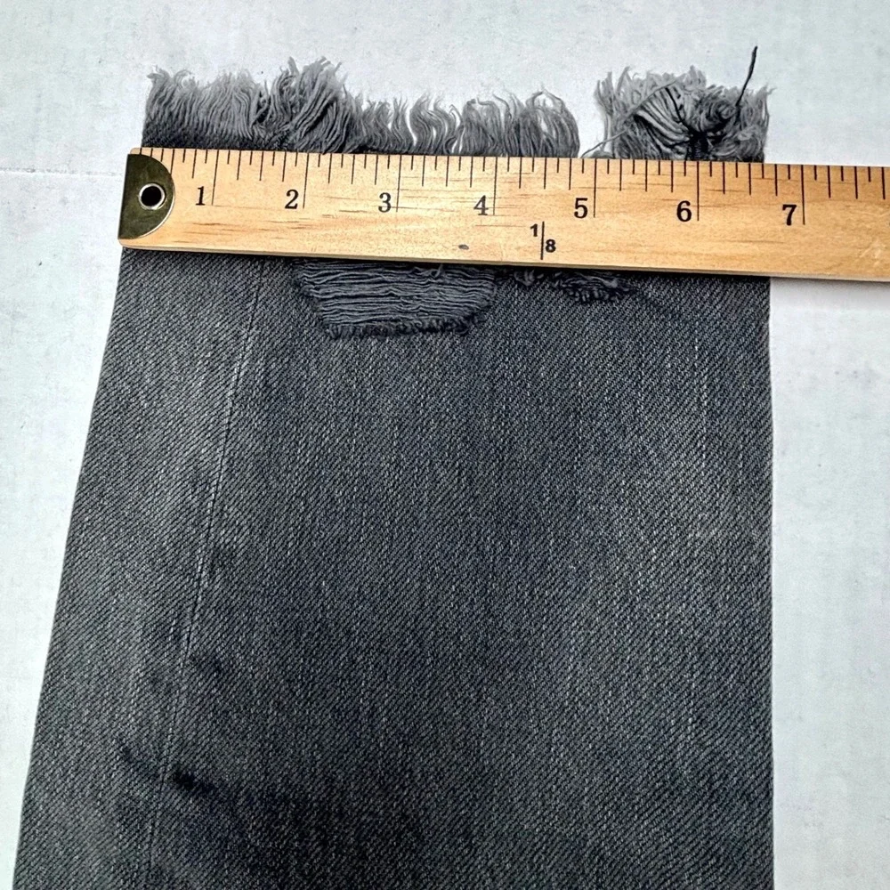 FRAME Gray Distressed Jeans Womens 29 30X27 Frayed Hem Button Fly Cropped EUC - Picture 8 of 11
